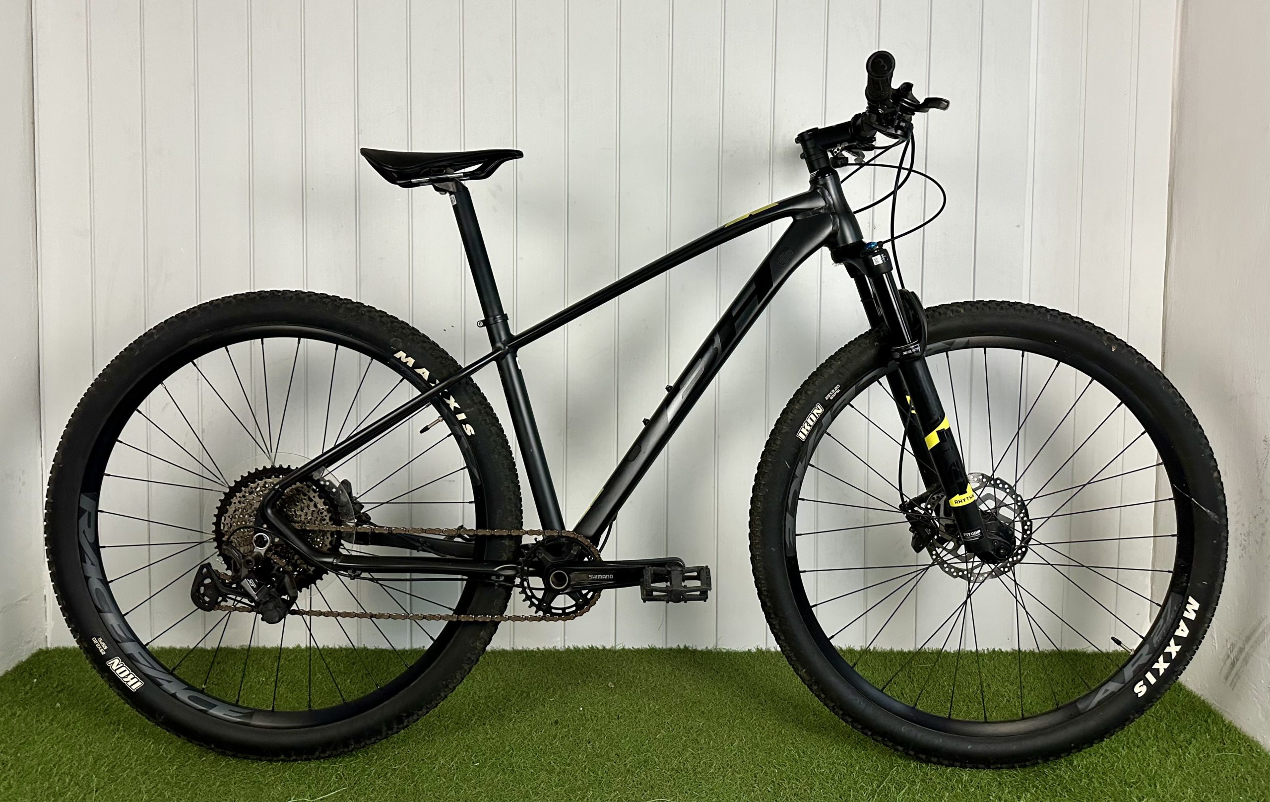 BH EXPERT 5.5 XT 12v FOX 32 Cycles Mari